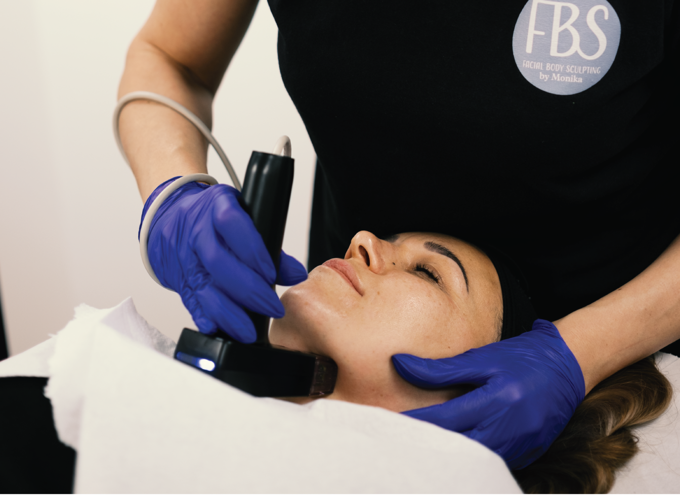 Lift & Renewal Facial with Exosomes – Special Offer £650